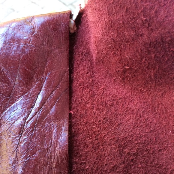 White Buffalo creations red crossbody fringe hem - Picture 3 of 9